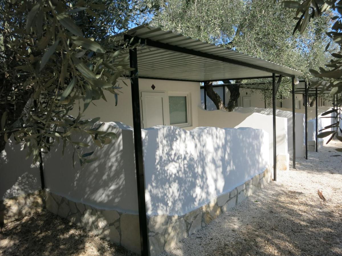 Apartments Villaggio Riccio Mattinata Exterior foto